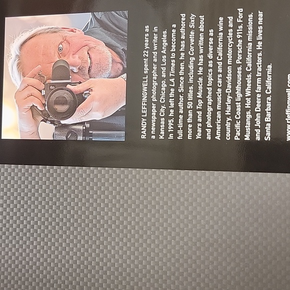 Porsche 911 Home Accent Book - Picture 10 of 13